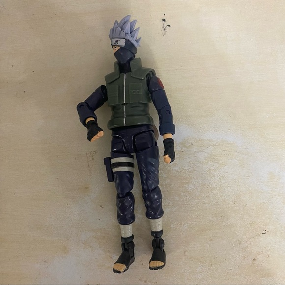Bandai Ultimate Legends - Naruto 5" Hatake Kakashi Action Figure - Picture 5 of 8